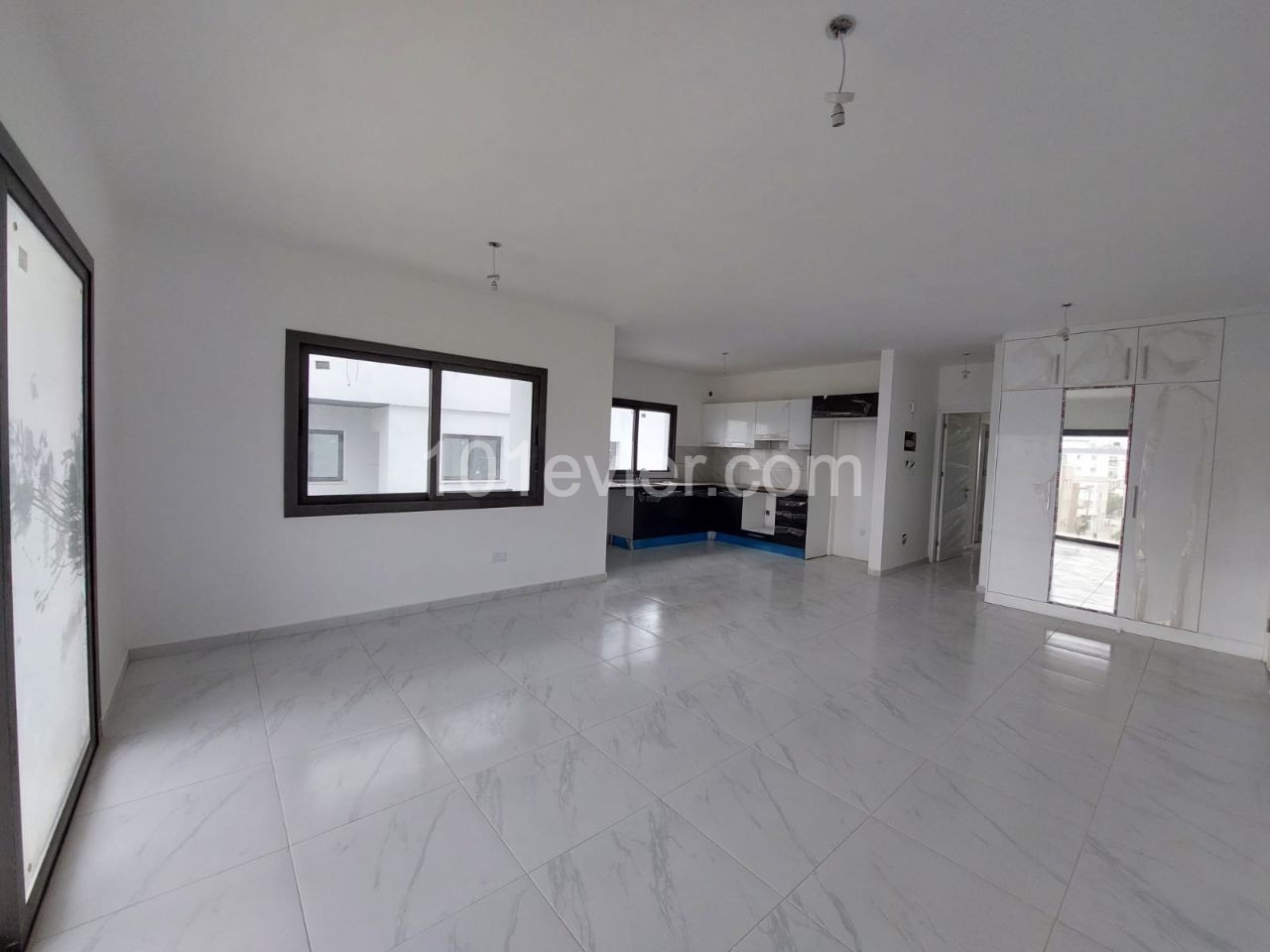 3 Bedroom Flat for Sale in Küçük Kaymaklı Area ** 