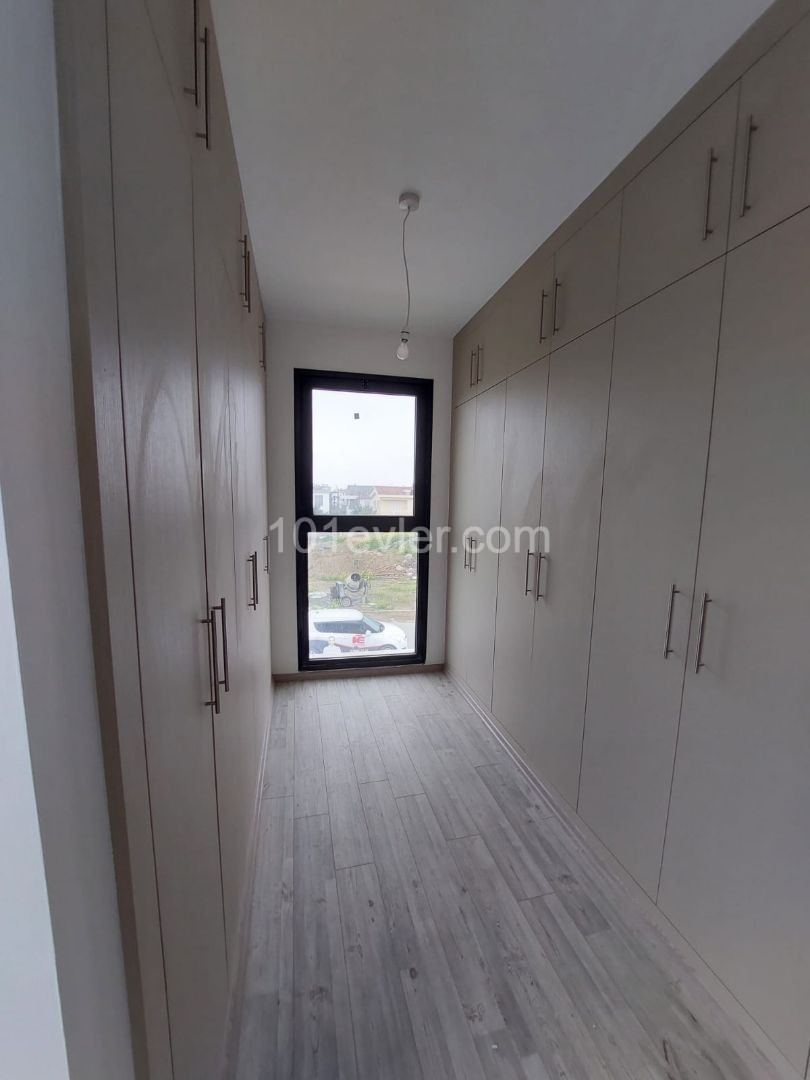 3 Schlafzimmer Duplex Luxusvilla zum Verkauf in Hamitköy ** 