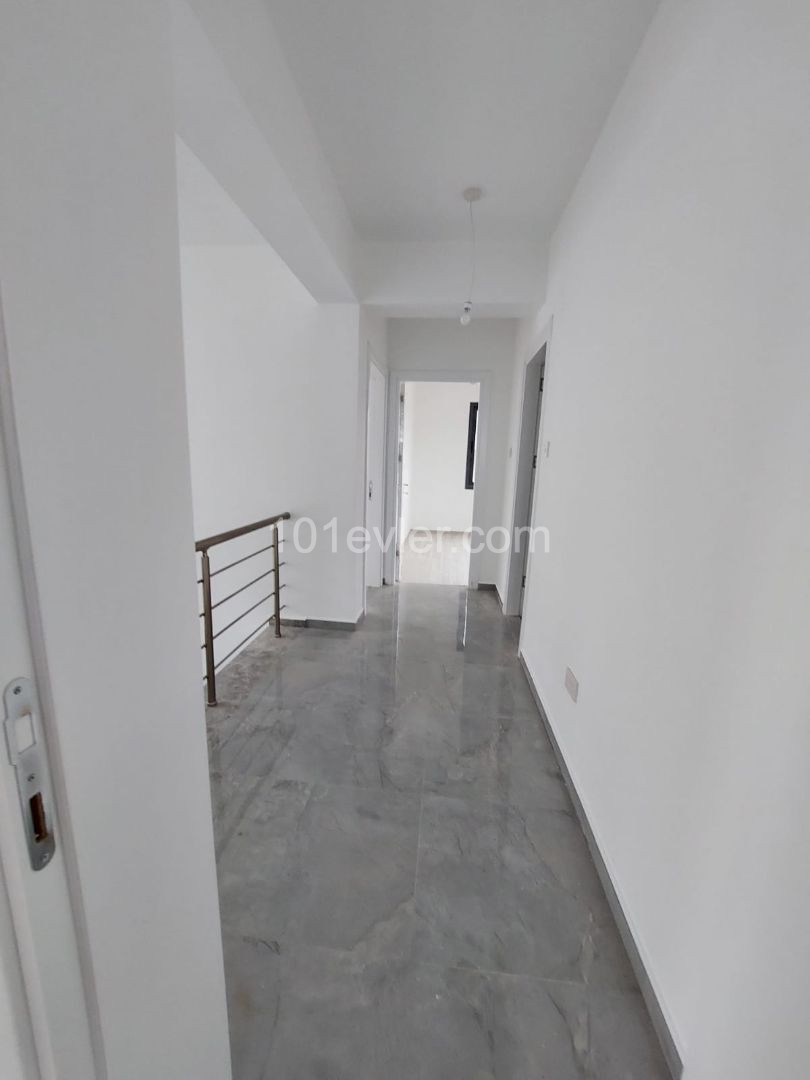 3 Schlafzimmer Duplex Luxusvilla zum Verkauf in Hamitköy ** 