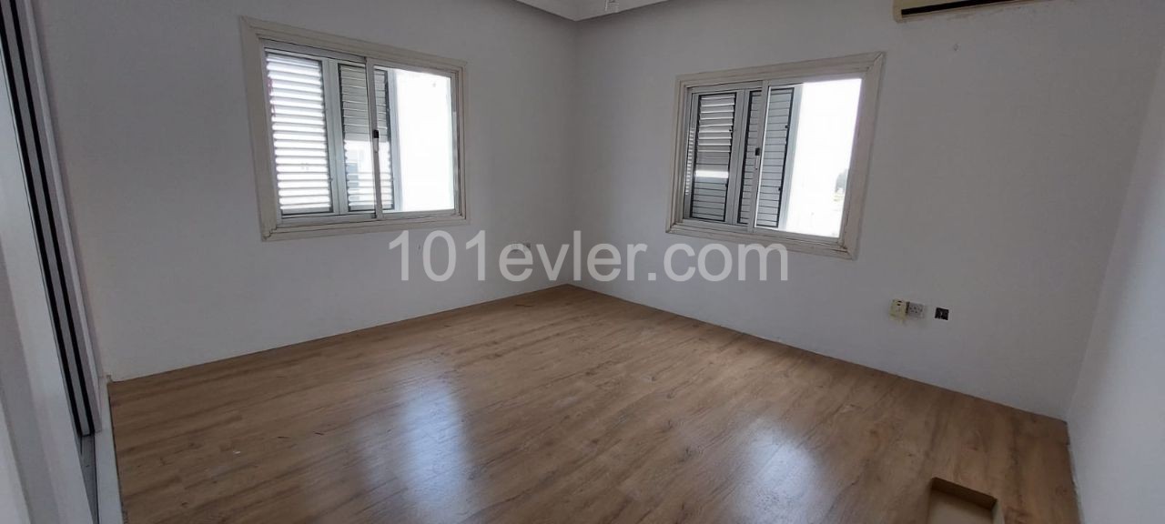 3+1 Türkische Wohnung zum Verkauf in Nikosia Kucuk Kaymakli 53,000 Stg ** 