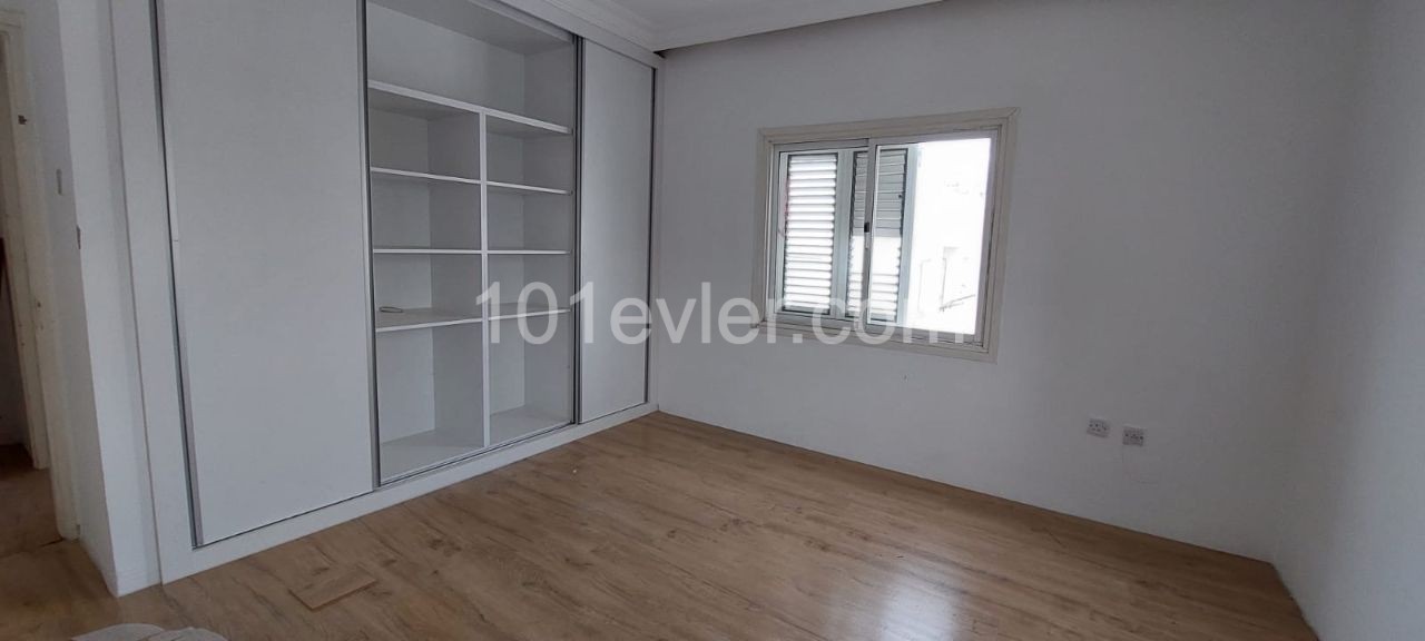 3+1 Türkische Wohnung zum Verkauf in Nikosia Kucuk Kaymakli 53,000 Stg ** 