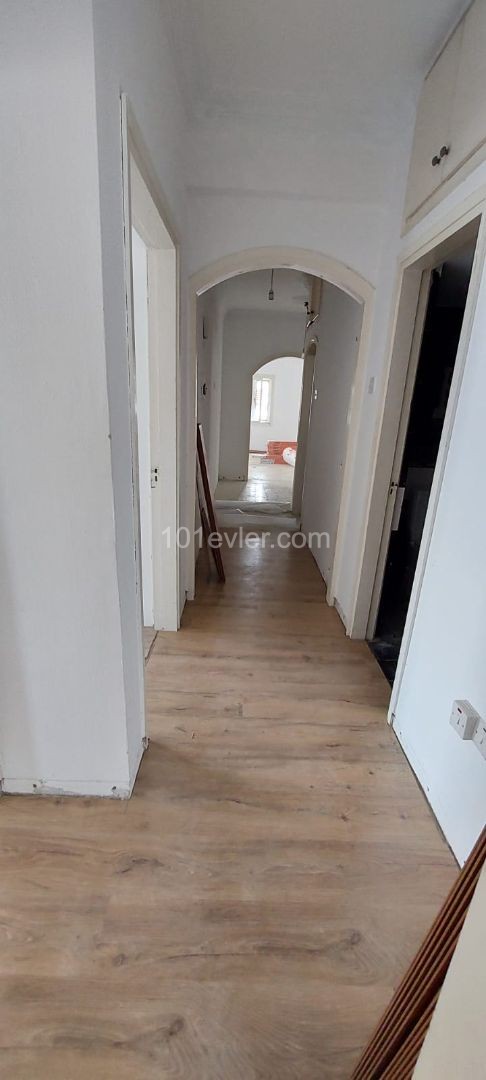 3+1 Türkische Wohnung zum Verkauf in Nikosia Kucuk Kaymakli 53,000 Stg ** 