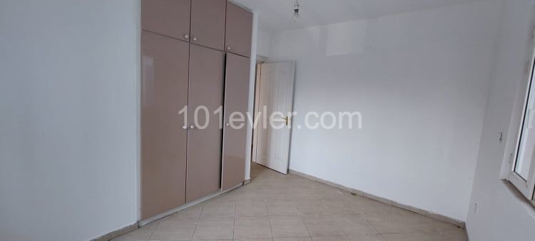 Flat Suitable for Rental Workplace or Office in Girne Center ** 