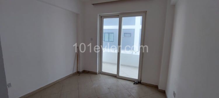 Wohnung geeignet für einen Arbeitsplatz oder Büro zur Miete in Kyrenia Zentrum ** 