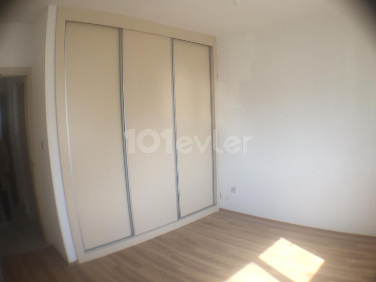 Nicosia /Kızılbaş Unfurnished Flat for Rent Annually in Advance ** 