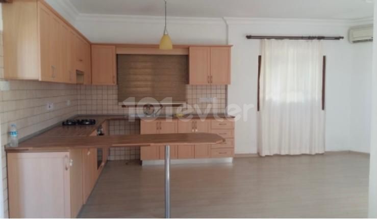 2+1 DETACHED HOUSE WITH COMMON POOL FOR RENT IN KYRENIA/CATALKOY ** 