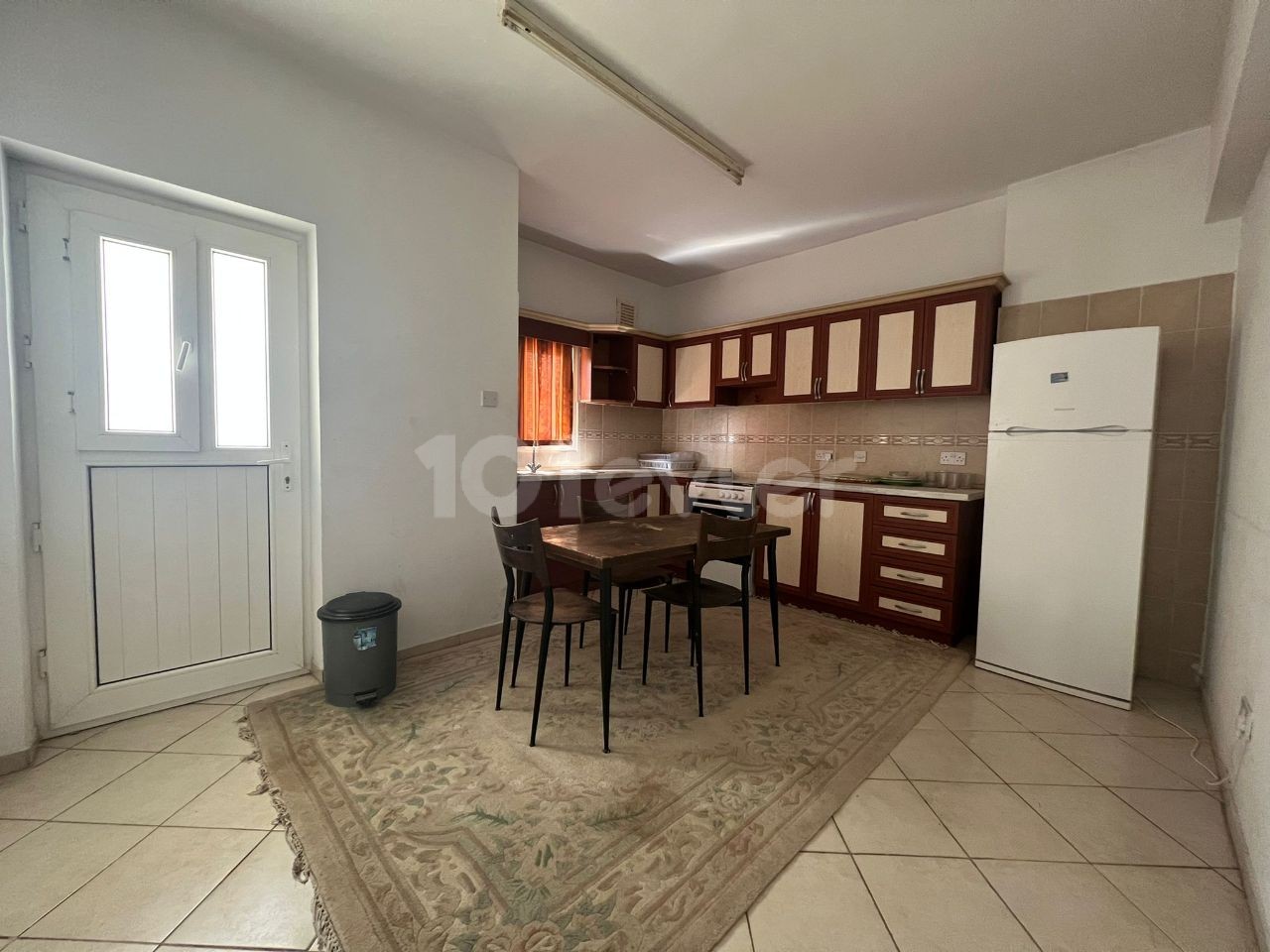 3+1 FLAT FOR SALE BEHIND METROPOL SUPERMARKET IN NICOSIA ** 