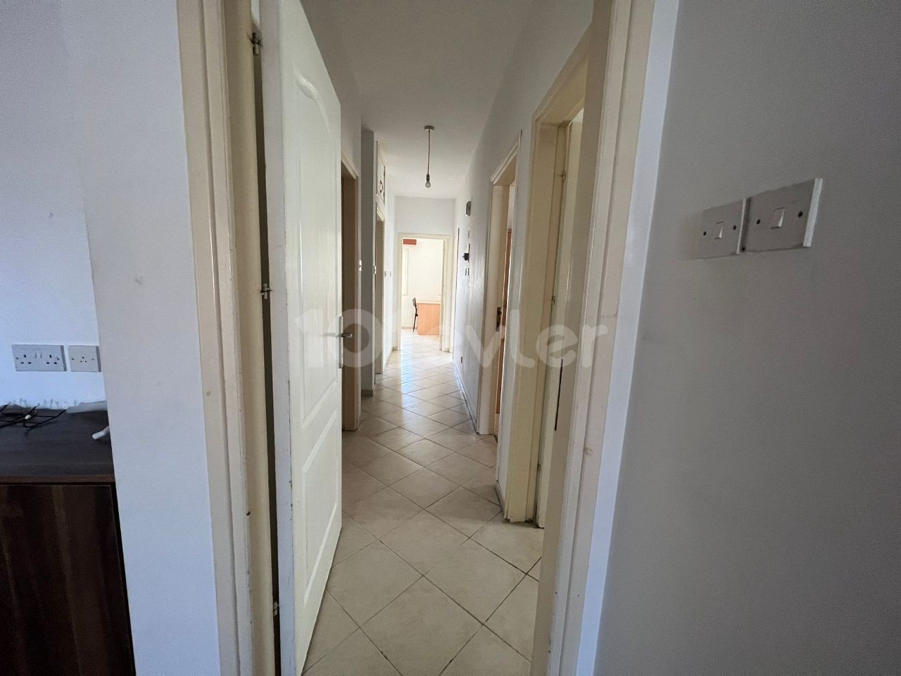 LEFKOŞA'DA METROPOL SÜPERMARKET ARKASINDA SATILIK 3+1 DAİRE