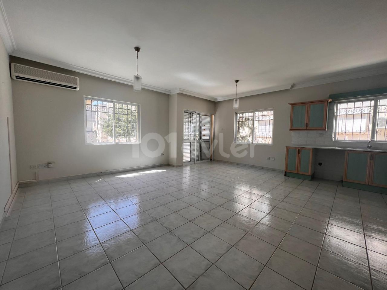 3 +1 TURKISH APARTMENT FOR SALE IN NICOSIA / ORTAKOY ** 