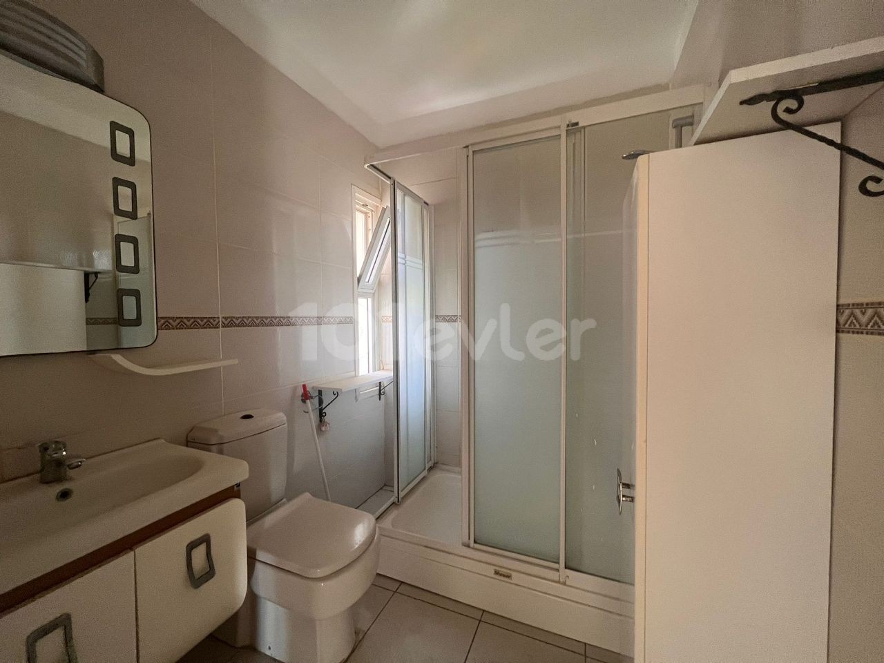 160 M2 ELEVATOR RENTAL APARTMENT WITH COMMERCIAL PERMIT IN DEREBOY, DECENT DISTRICT OF NICOSIA ** 