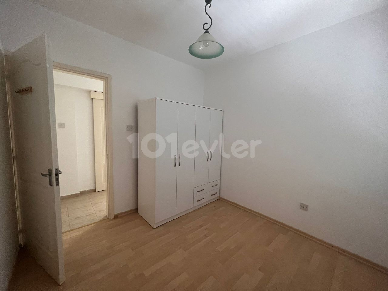 160 M2 wohnung zur Miete mit Aufzug in Dereboyu im anständigen Gebiet von Nikosia ** 