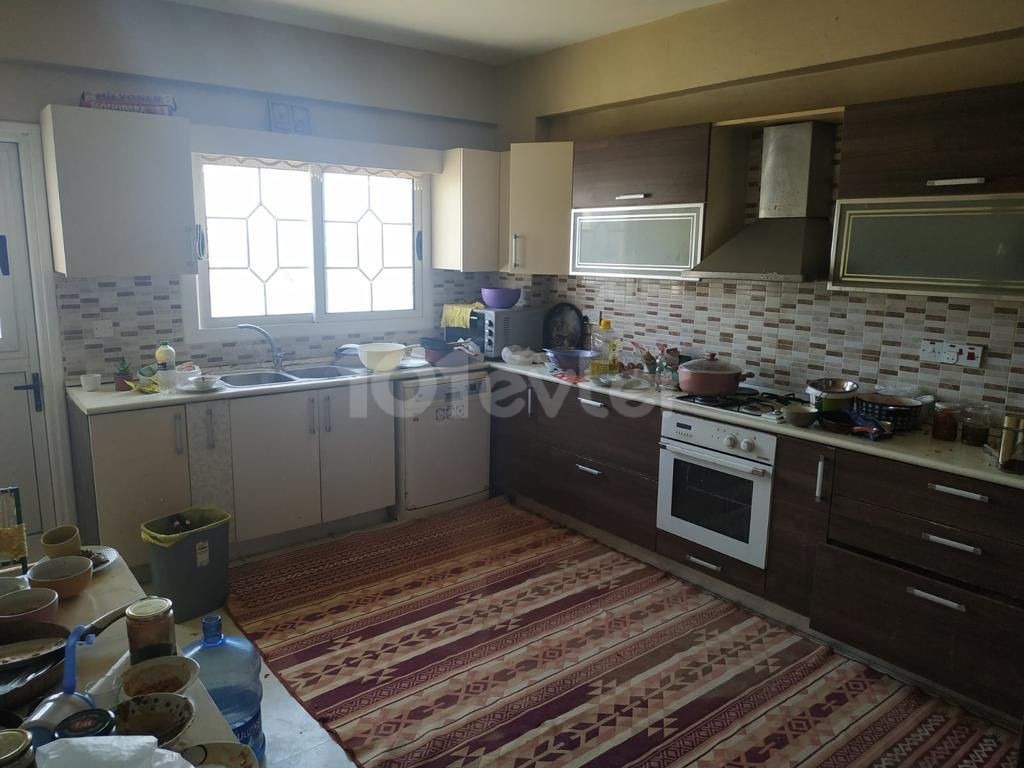 LEFKOŞA/GÖNYELİ BÖLGESİNDE 3+1 KİRALIK FULL EŞYALI DAİRE