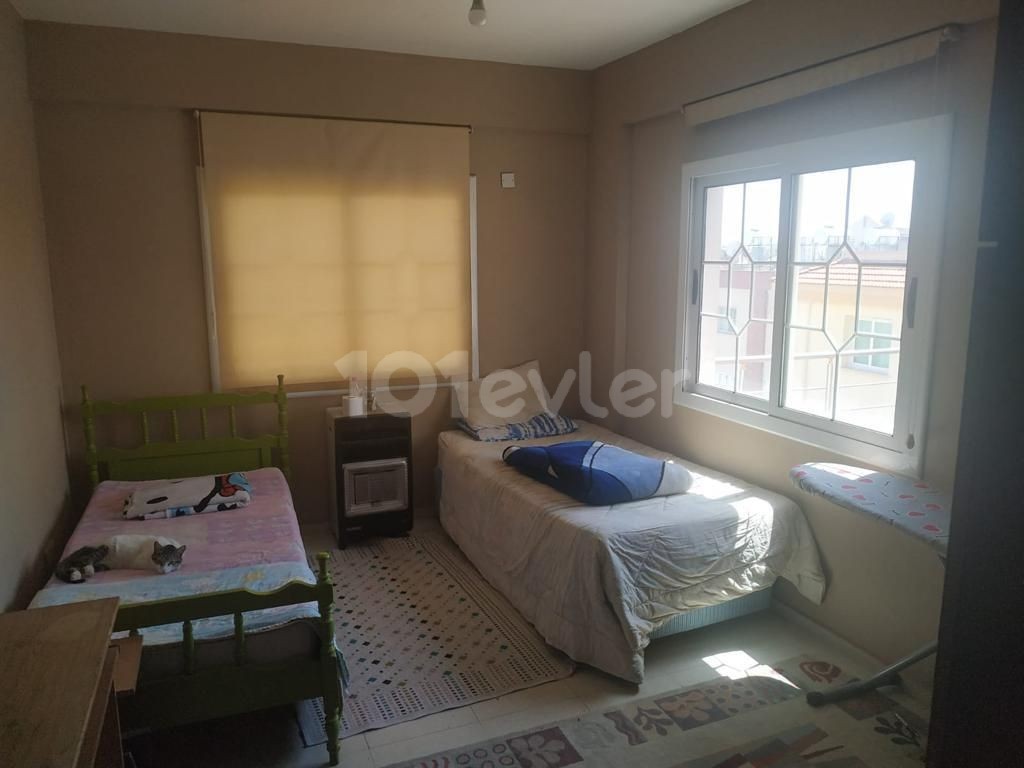 LEFKOŞA/GÖNYELİ BÖLGESİNDE 3+1 KİRALIK FULL EŞYALI DAİRE