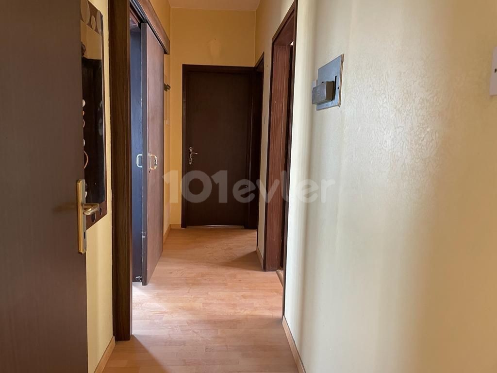 3 +1 120 M2 TURKISH APARTMENT FOR SALE ON MAIN STREET IN NICOSIA / ORTAKOY ** 