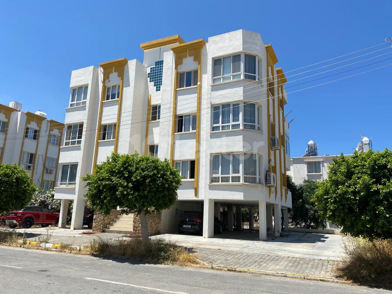 APARTMENTS FOR SALE IN KYRENIA / CENTRAL 3+1 ** 