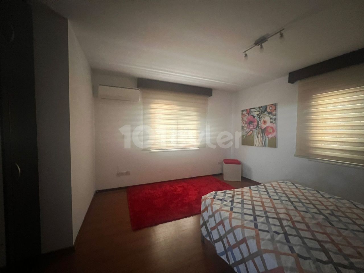 LEFKOŞA/DEREBOYU'NDA LÜKS KİRALIK FUL EŞYALI DUBLEX DAİRE 3+1