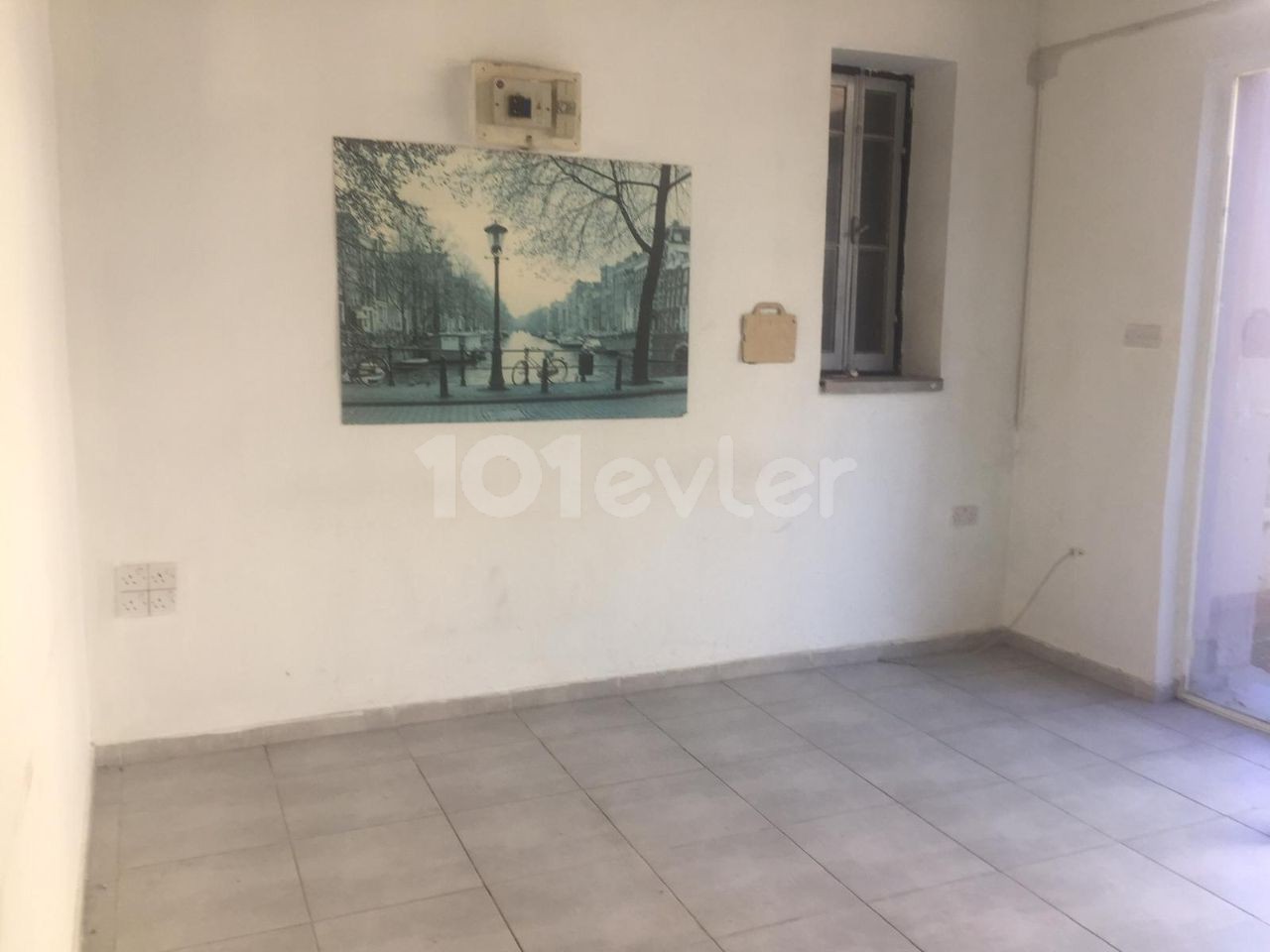 NICOSIA / KÖŞKLÜÇIFLIK GROUND FLOOR OFFICE 3+1 APARTMENT FOR RENT ** 