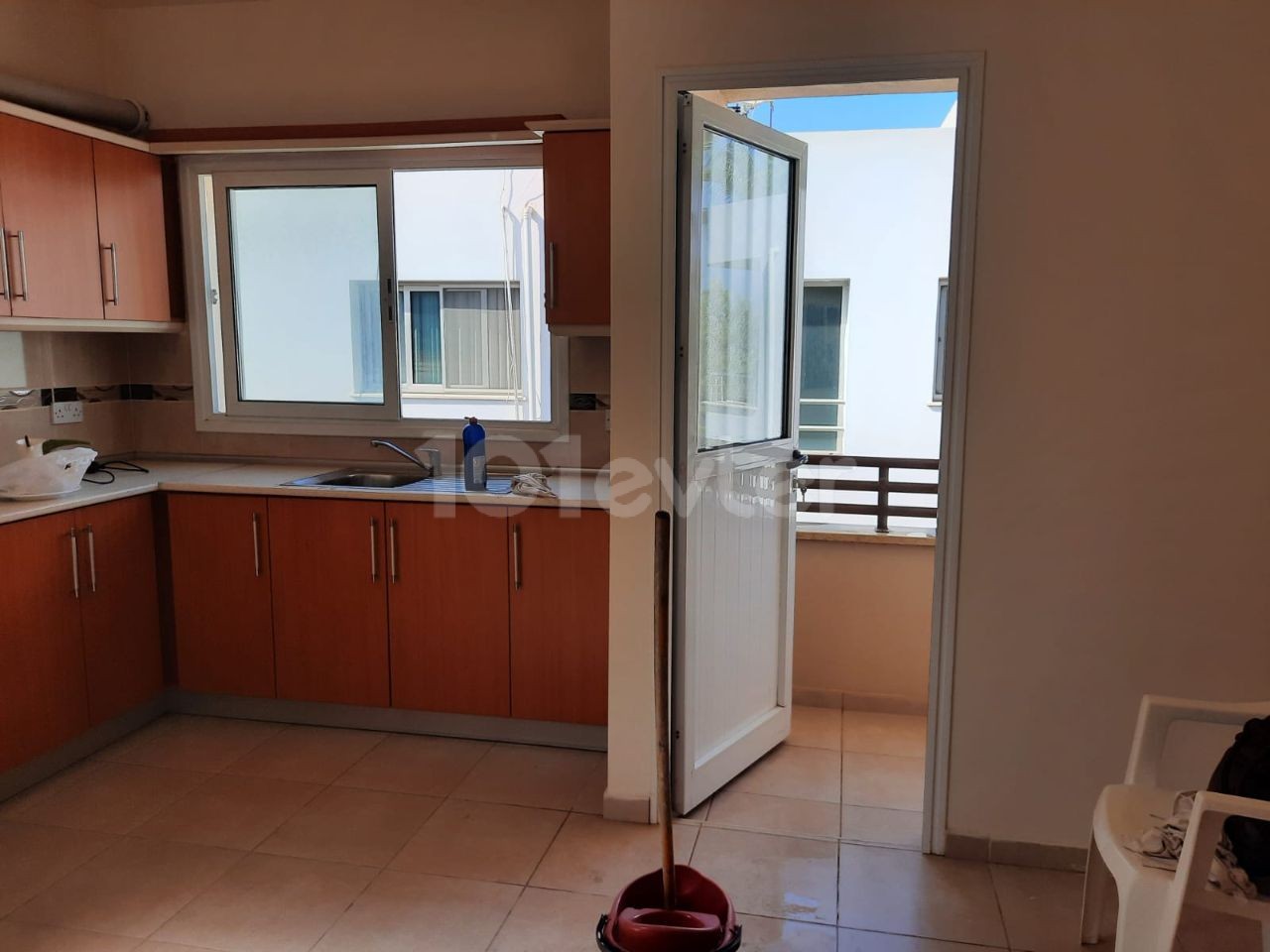 PENTHOUSE-WOHNUNG ZUM VERKAUF IN NIKOSIA ** 