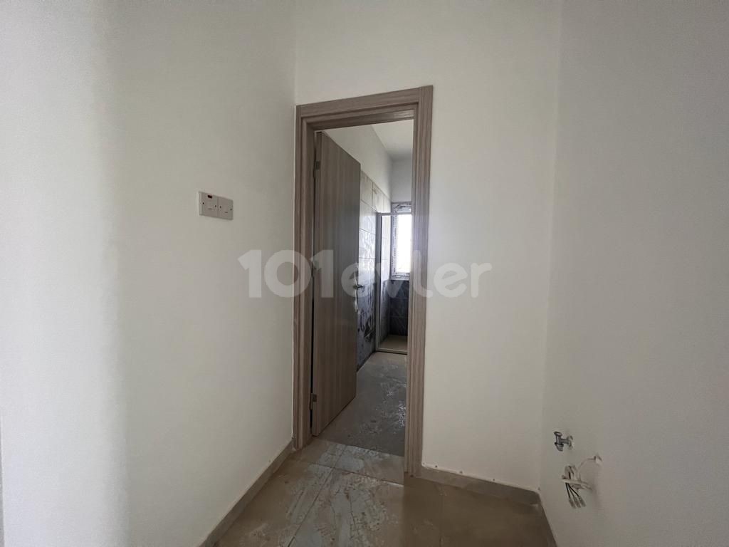 LEFKOŞA / GÖNYELİ ' DE 90 M2 TÜRK MALI SATILIK 2+1 SIFIR LÜKS DAİRE 49,500-Gbp