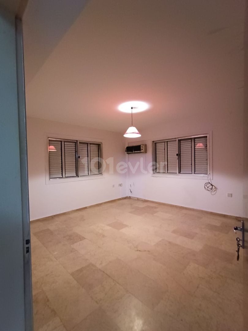 2 + 1 APARTMENT FOR SALE IN KÖŞKLÜÇIFLIK, NICOSIA, 52,000.-GBP ** 