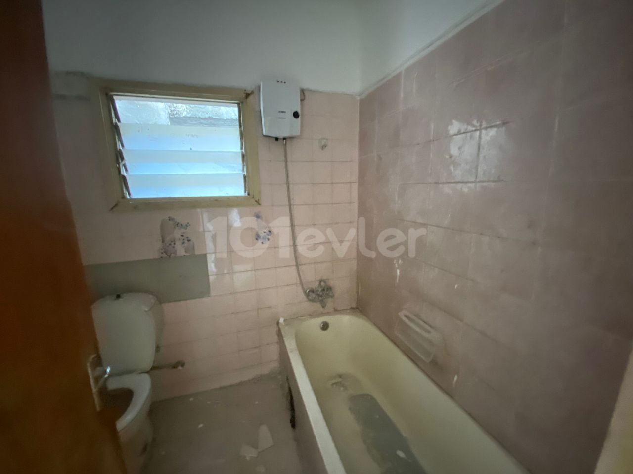 LEFKOŞA ÇAĞLAYAN BÖLGESİNDE SATILIK 3+1 DAİRE