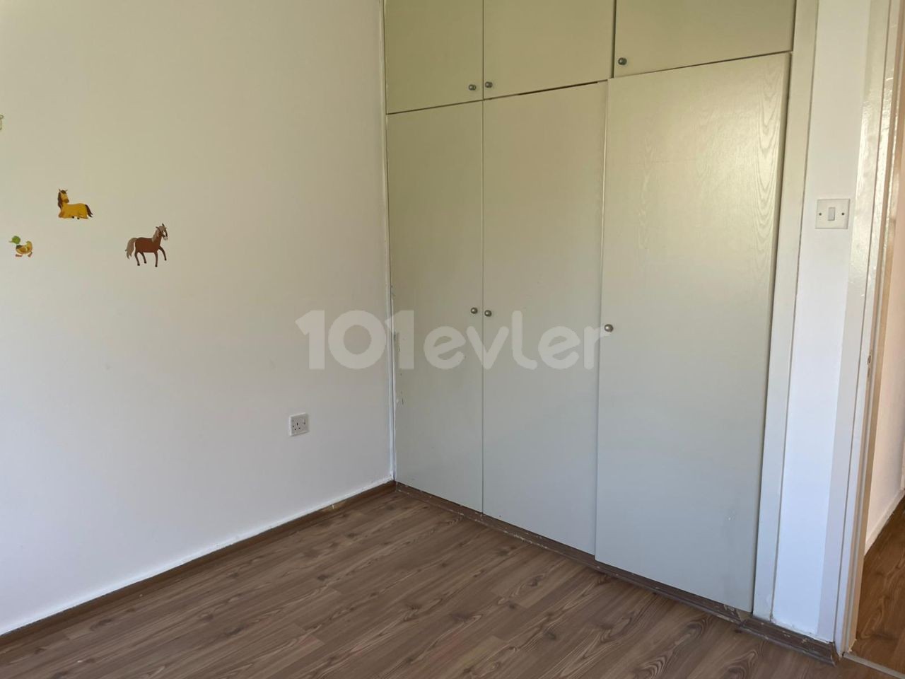 LEFKOŞA YENİKENT EŞYASIZ 3+1 DAİRE