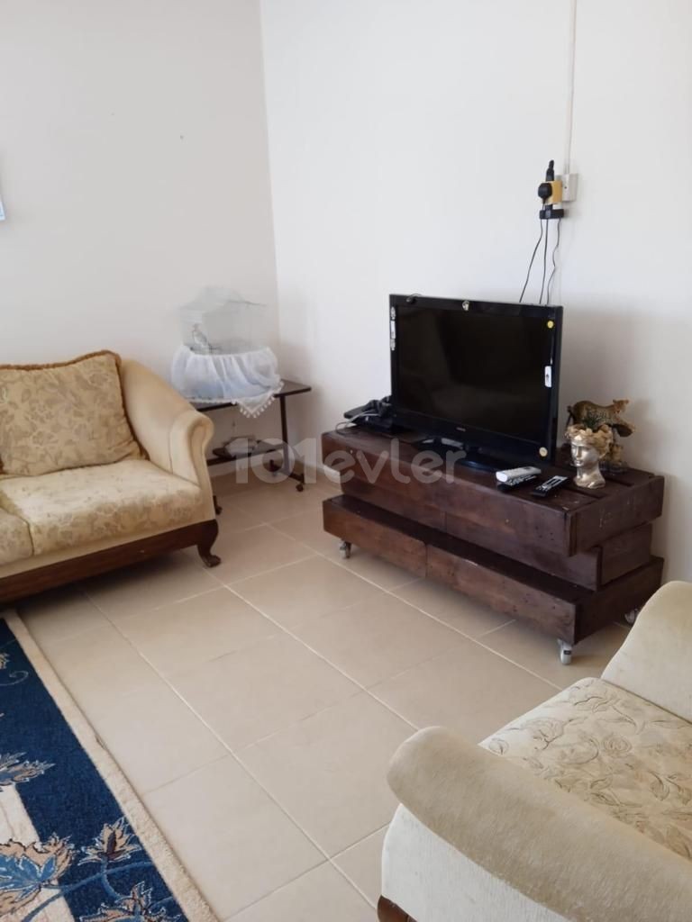 FAMAGUSTA / VALLEY DUPLES HOUSE 3+2 300 M2 DETACHED HOUSE FOR SALE IN A LARGE GARDEN ** 