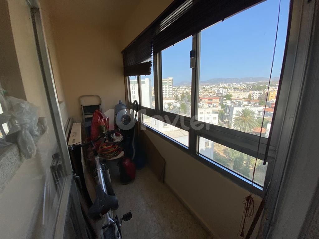 ORTAKÖYDE 3+1 SATILIK DAİRE