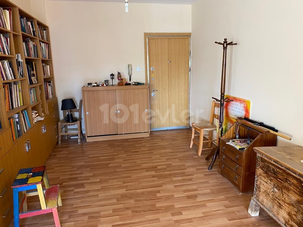 ORTAKÖYDE 3+1 SATILIK DAİRE