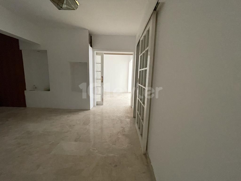 300 M2 1 FLOOR MADE OF TURKISH GOODS IN GÖNYELI. APARTMENTS FOR SALE ** 