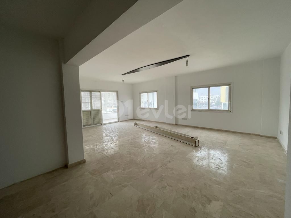 300 M2 1 FLOOR MADE OF TURKISH GOODS IN GÖNYELI. APARTMENTS FOR SALE ** 