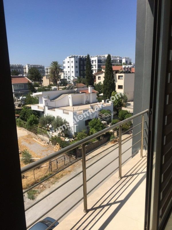 3 Bedroom Unfurnished Apartment for Rent in Nicosia Kizilbaş 300 £ with Monthly Payment ** 