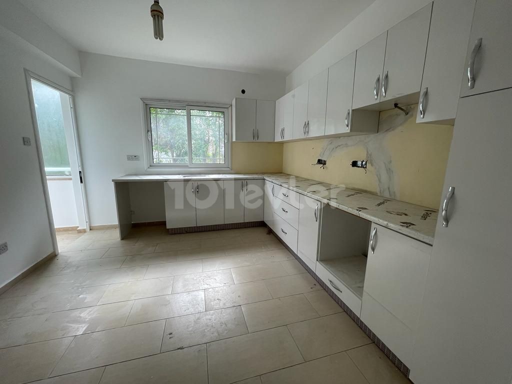 Flat To Rent in Küçük Kaymaklı, Nicosia