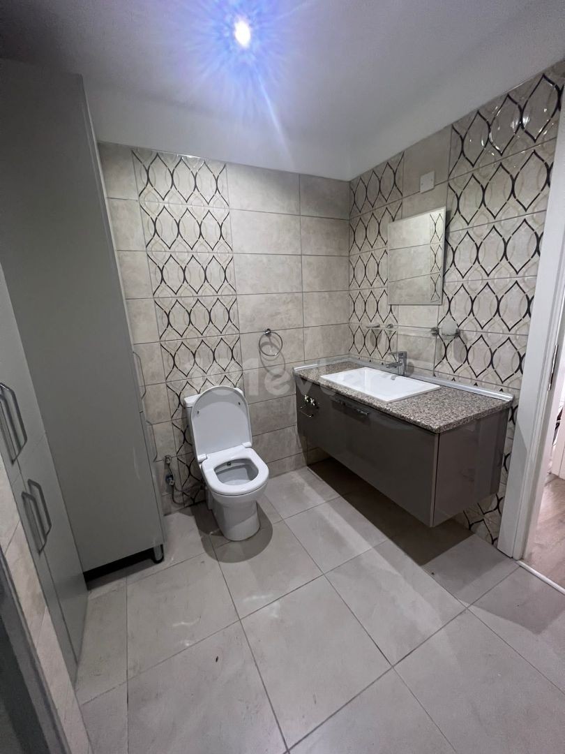 Flat To Rent in Küçük Kaymaklı, Nicosia