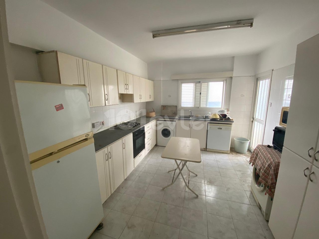 3+1 FLAT FOR SALE IN YENISEHIR