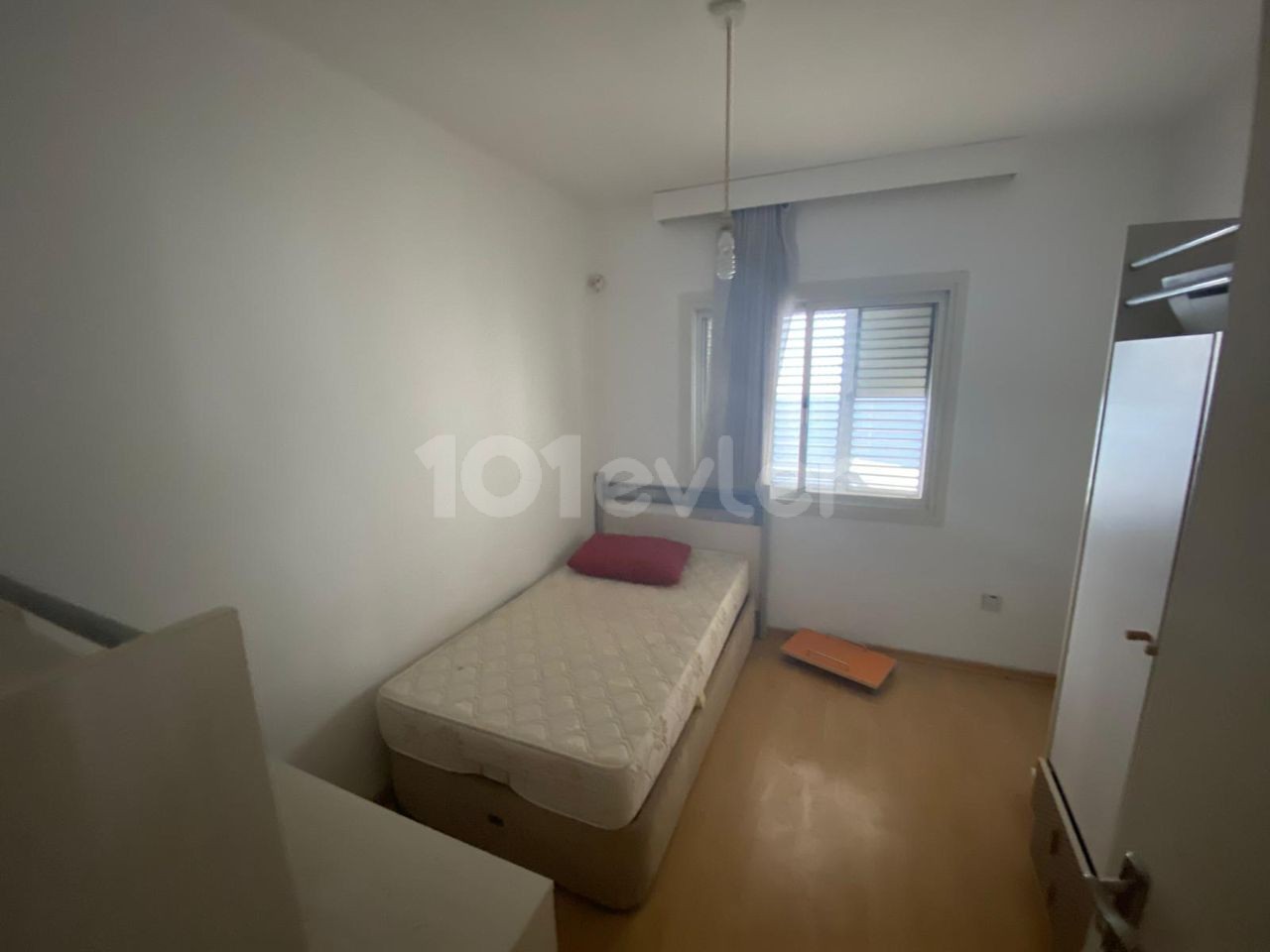 3+1 FLAT FOR SALE IN YENISEHIR