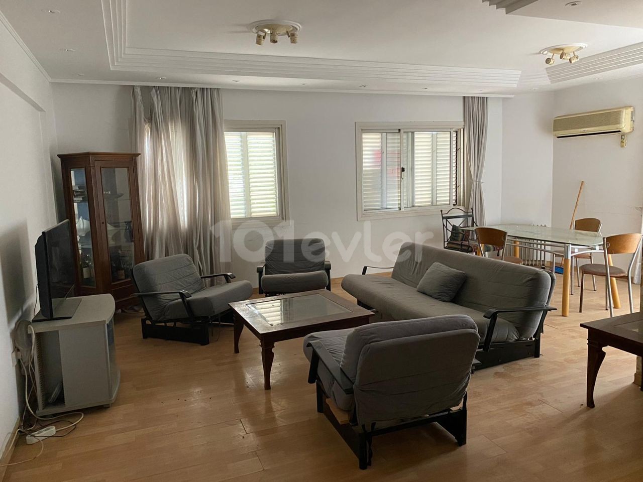 3+1 FLAT FOR SALE IN YENISEHIR