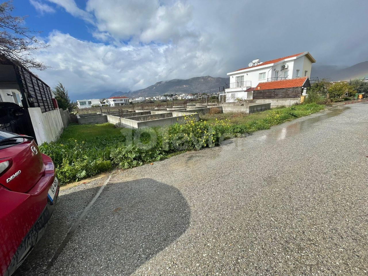 LAND ZU VERKAUFEN IN GUINEA BOSPHORUS