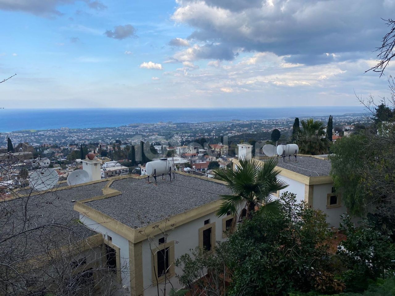 DUPLEX-VILLA ZU VERKAUFEN IN GUINEA BELLAPAİS GEBIET