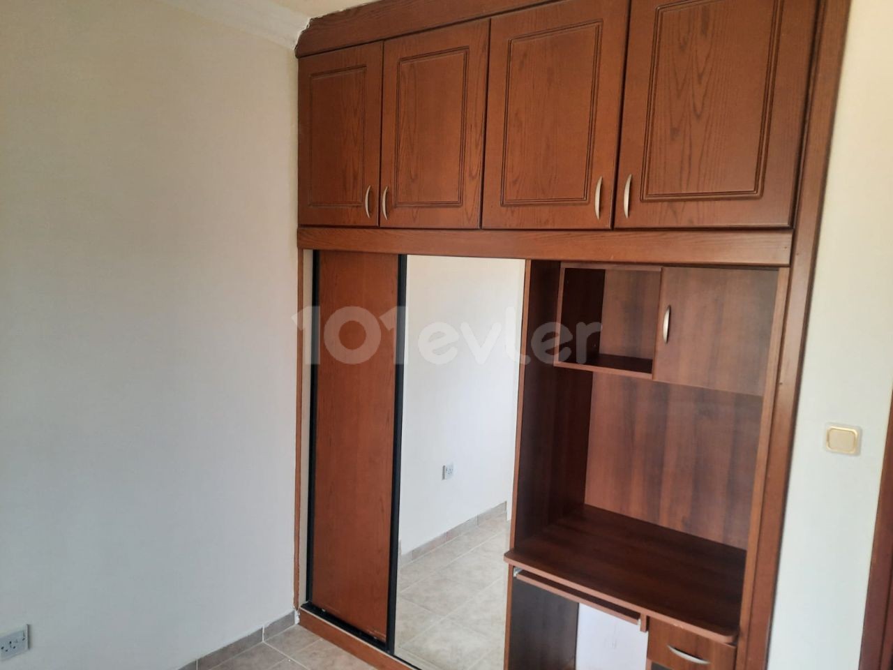 LEFKOŞA KIZILBAŞTA 3+1 APARTMENT FOR RENT SUITABLE FOR OFFICE