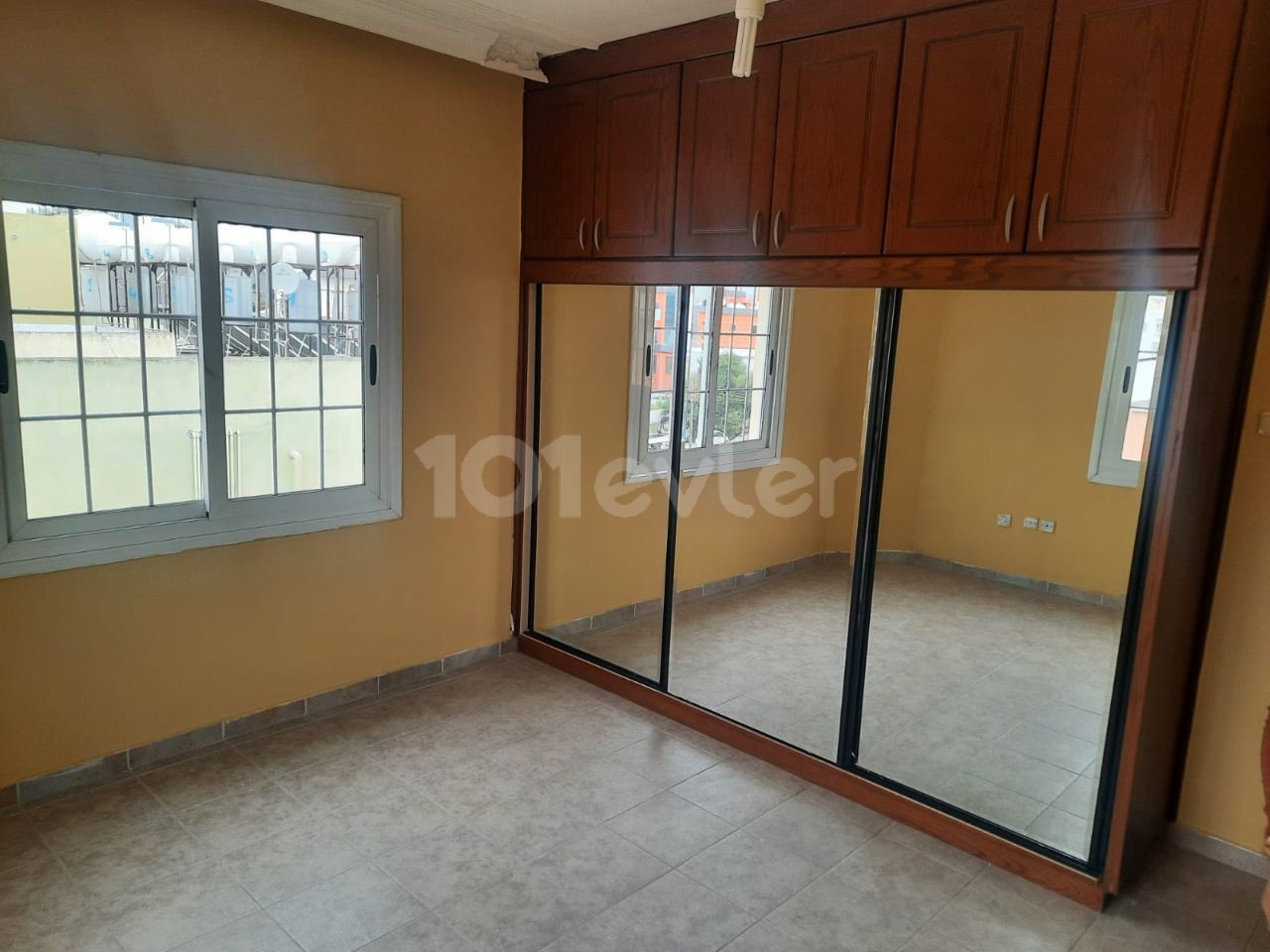 LEFKOŞA KIZILBAŞTA 3+1 APARTMENT FOR RENT SUITABLE FOR OFFICE