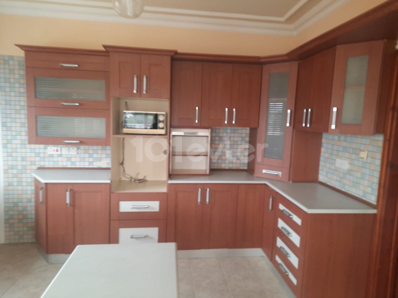 LEFKOŞA KIZILBAŞTA 3+1 APARTMENT FOR RENT SUITABLE FOR OFFICE