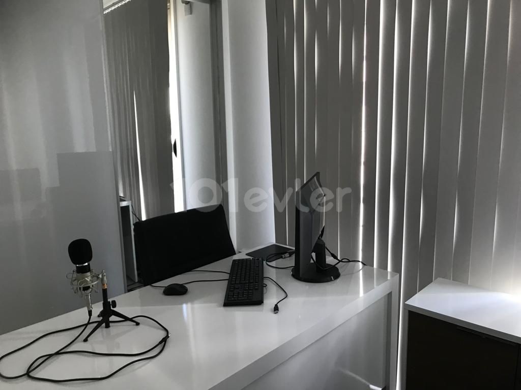 WOHNUNG ZU VERKAUFEN FÜR HOME OFFICE ODER INVESTITIONSZWECKE IN LEFKOŞA YENİŞEHİRDE