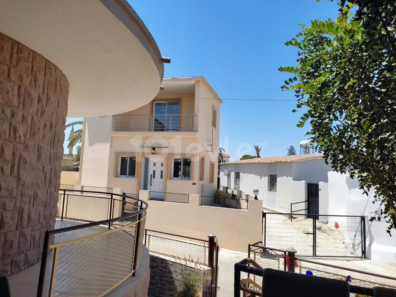 Detached House For Sale in Meriç, Nicosia