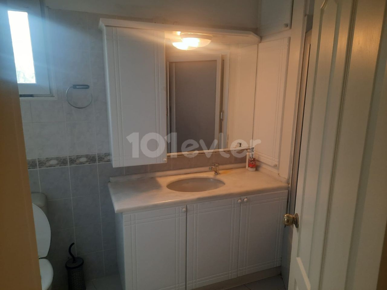 3+1 APARTMENT WITH COMMERCIAL PERMIT IN ORTAKOY, LEFKOŞA