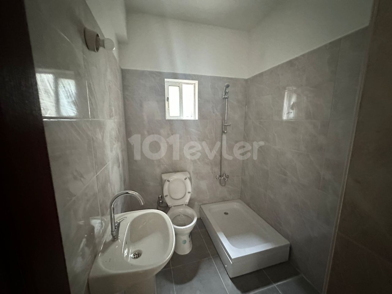 TURKISH FINANCIAL 3+1 APARTMENT FOR SALE IN GÖNYELI