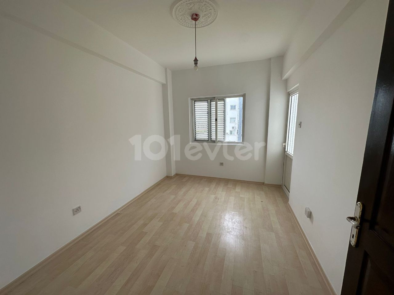 TURKISH FINANCIAL 3+1 APARTMENT FOR SALE IN GÖNYELI