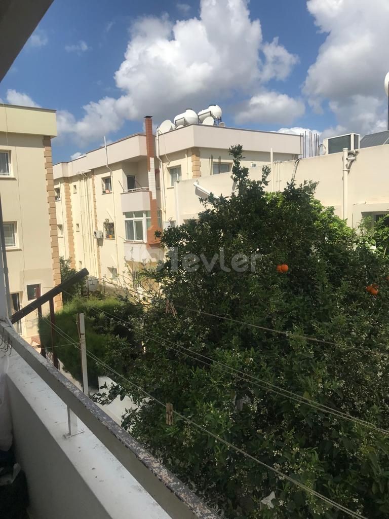 LEFKOŞA KÜÇÜK KAYMAKLI BÖLGESİNDE SATILIK DAİRE