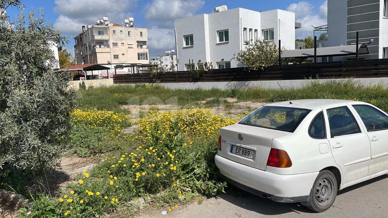 LEFKOŞA GÖNYELİ YENİKENT BÖLGESİNDE SATILIK ARSA