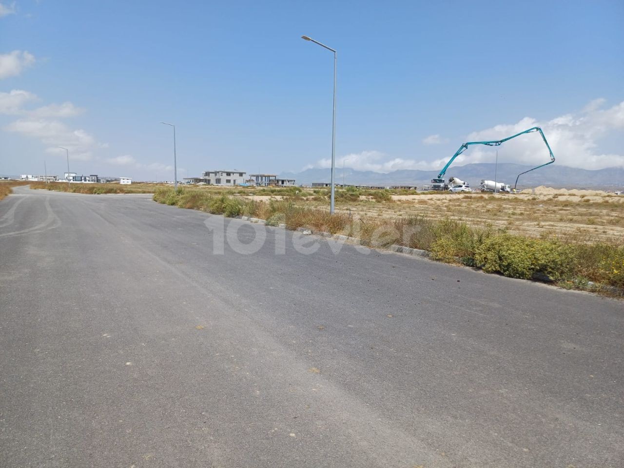 LAND FOR SALE IN NICOSIA YENİKENT REGION SUITABLE FOR DETACHED HOUSE CONSTRUCTION